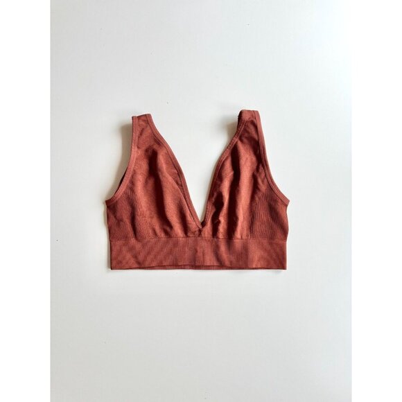 WEWOREWHAT Cinnamon Stick Brown Seamless Knit V-Neck Sports Bra Top, Size L - Picture 5 of 14